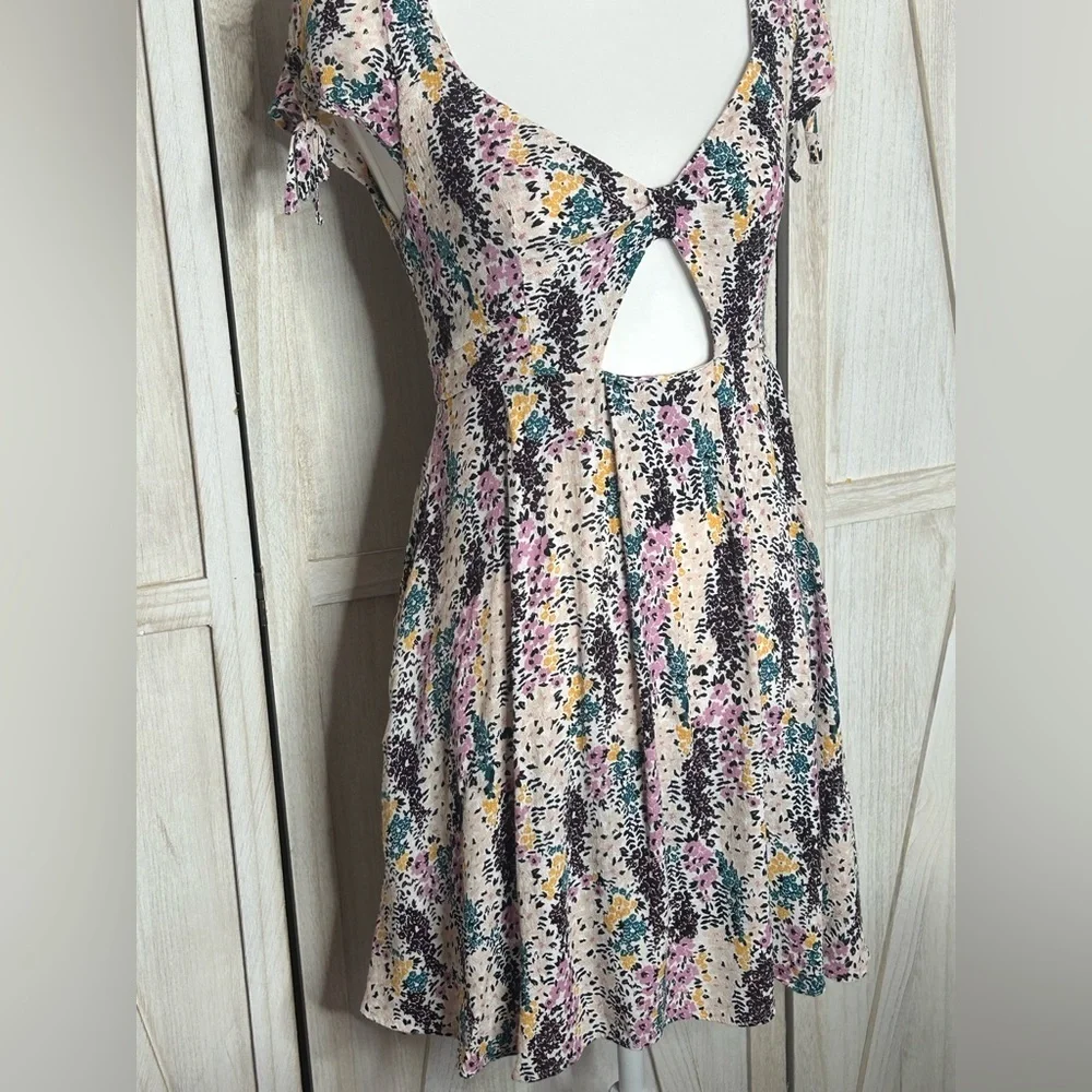 Free People Miss Right Floral Cutout Mini Dress EUC Sz S boho chic Cottagecore